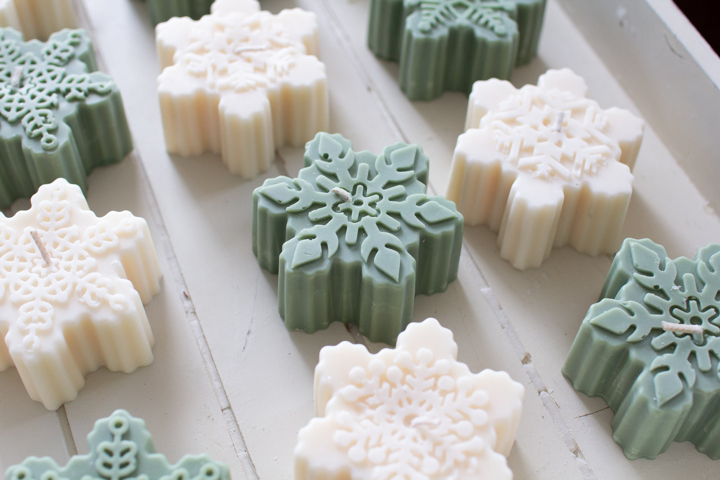 Lumi | Christmas Snow Flake Candle