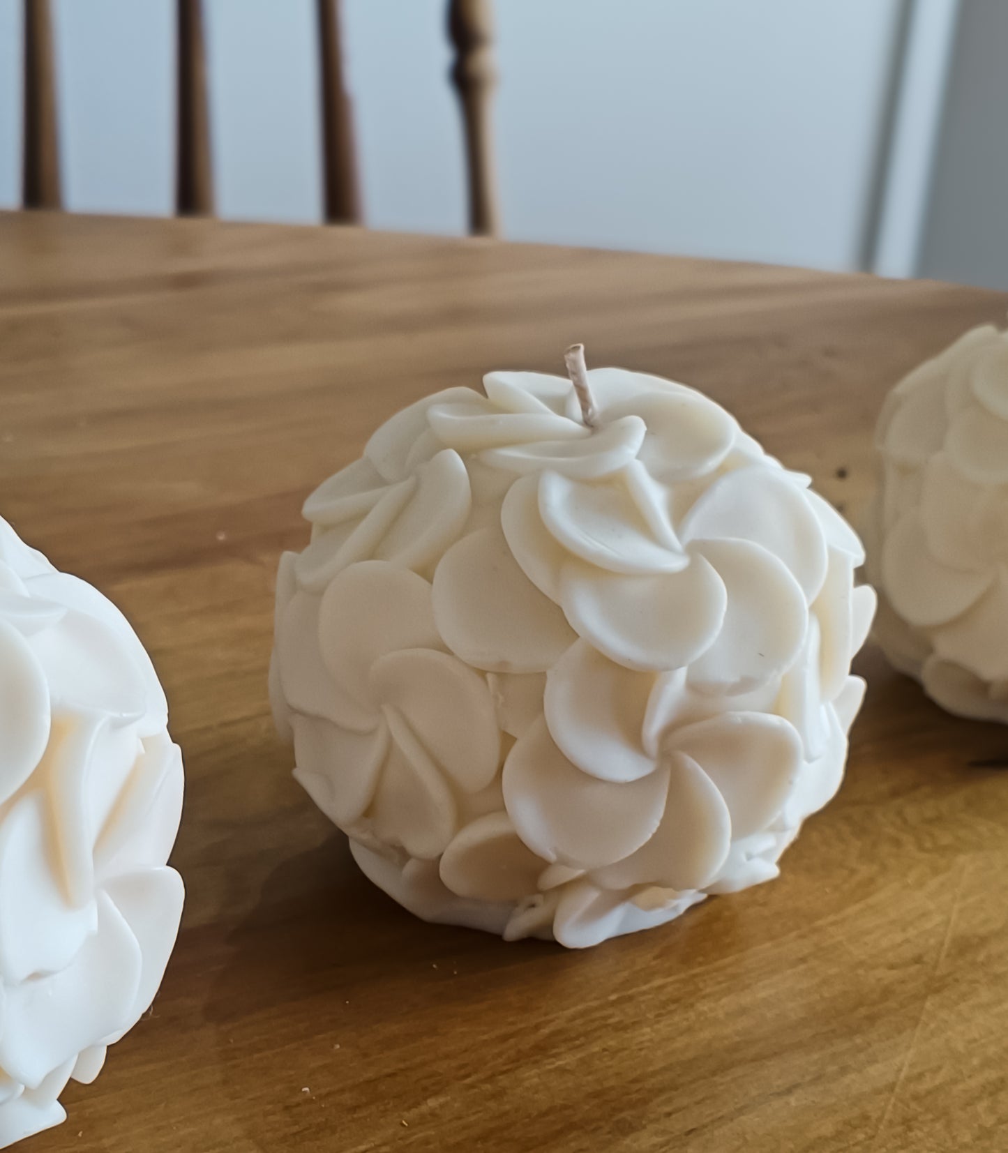 Zola | Frangipani Flower Globe Candle
