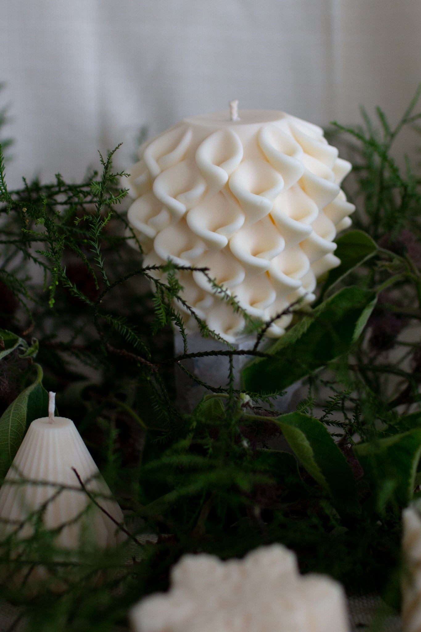 Creamy White Scoop Droplet shaped sculpture candle
