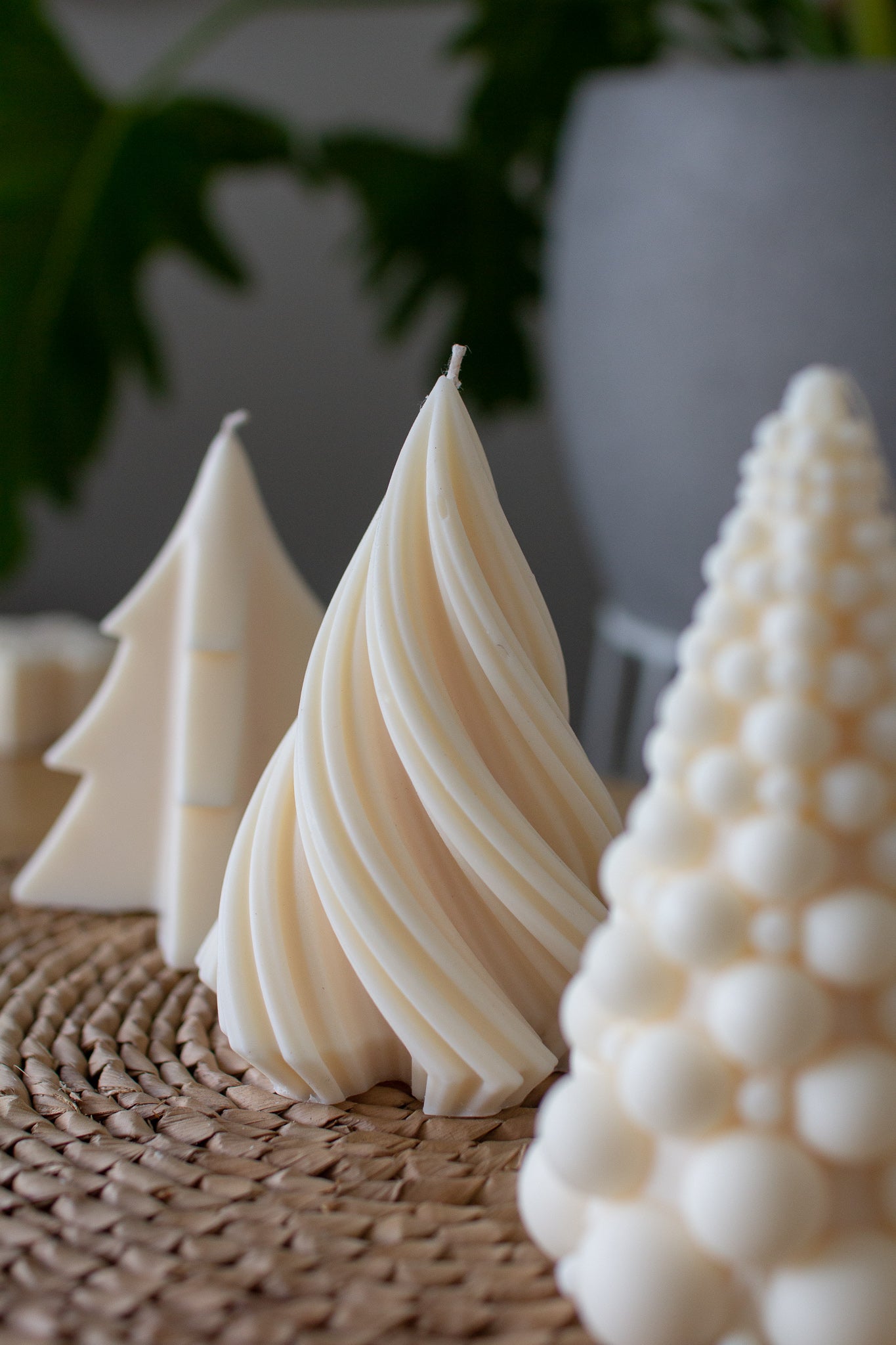 Hazel | Christmas Tree Sculpture Candle