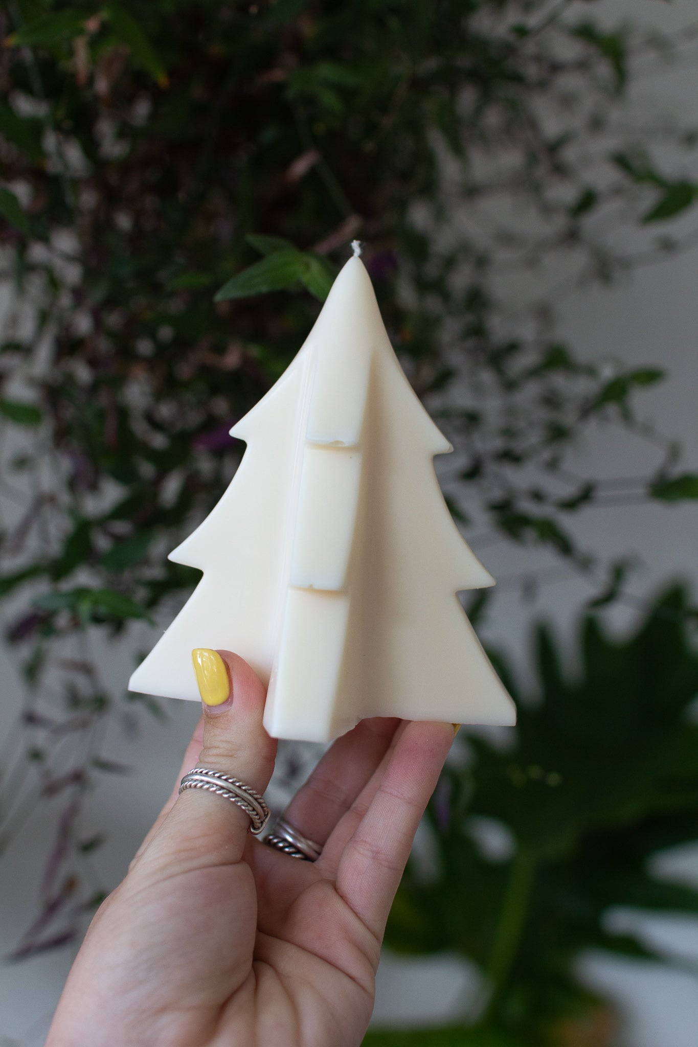 Holly | Christmas Tree Sculpture Candle