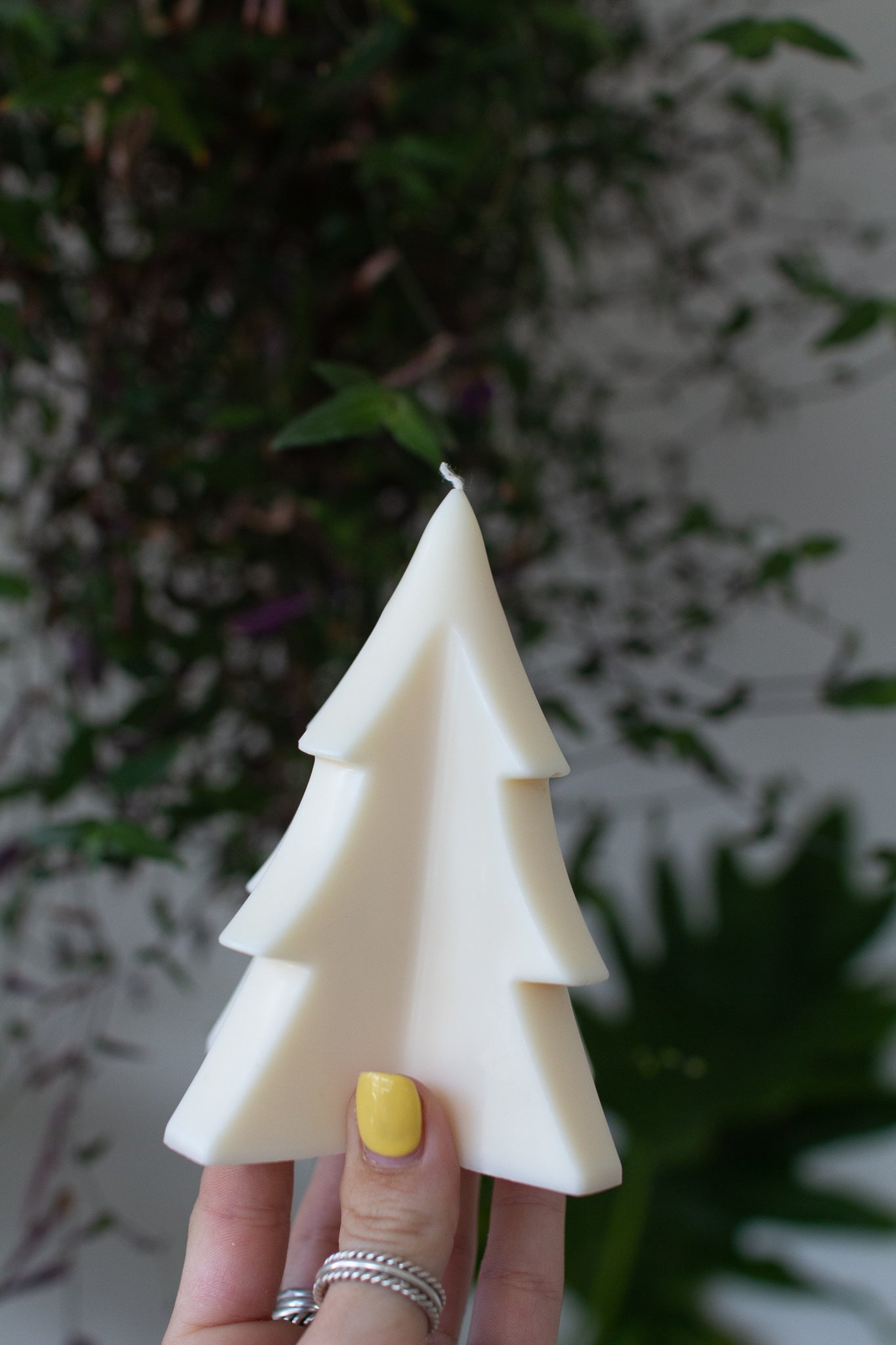 Holly | Christmas Tree Sculpture Candle