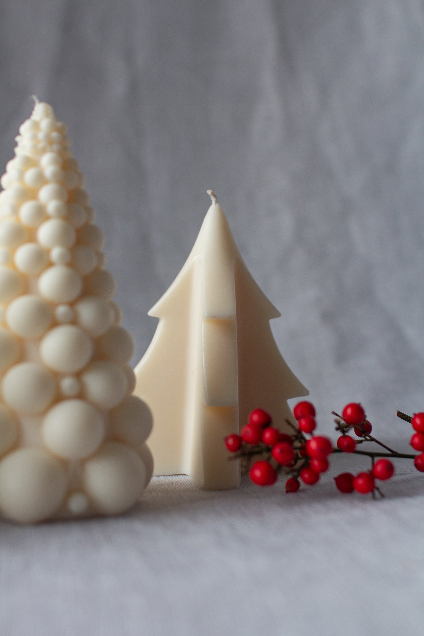 Holly | Christmas Tree Sculpture Candle