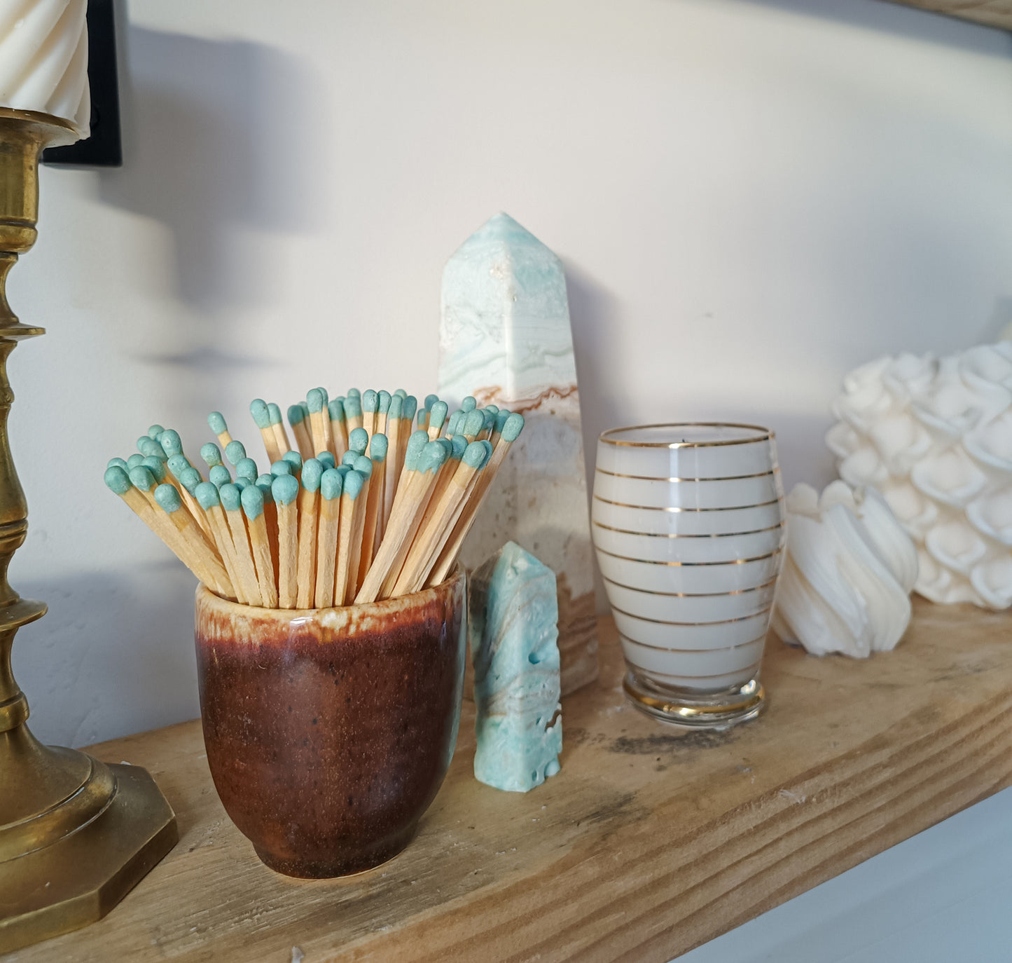 Mantlepiece Match Pot