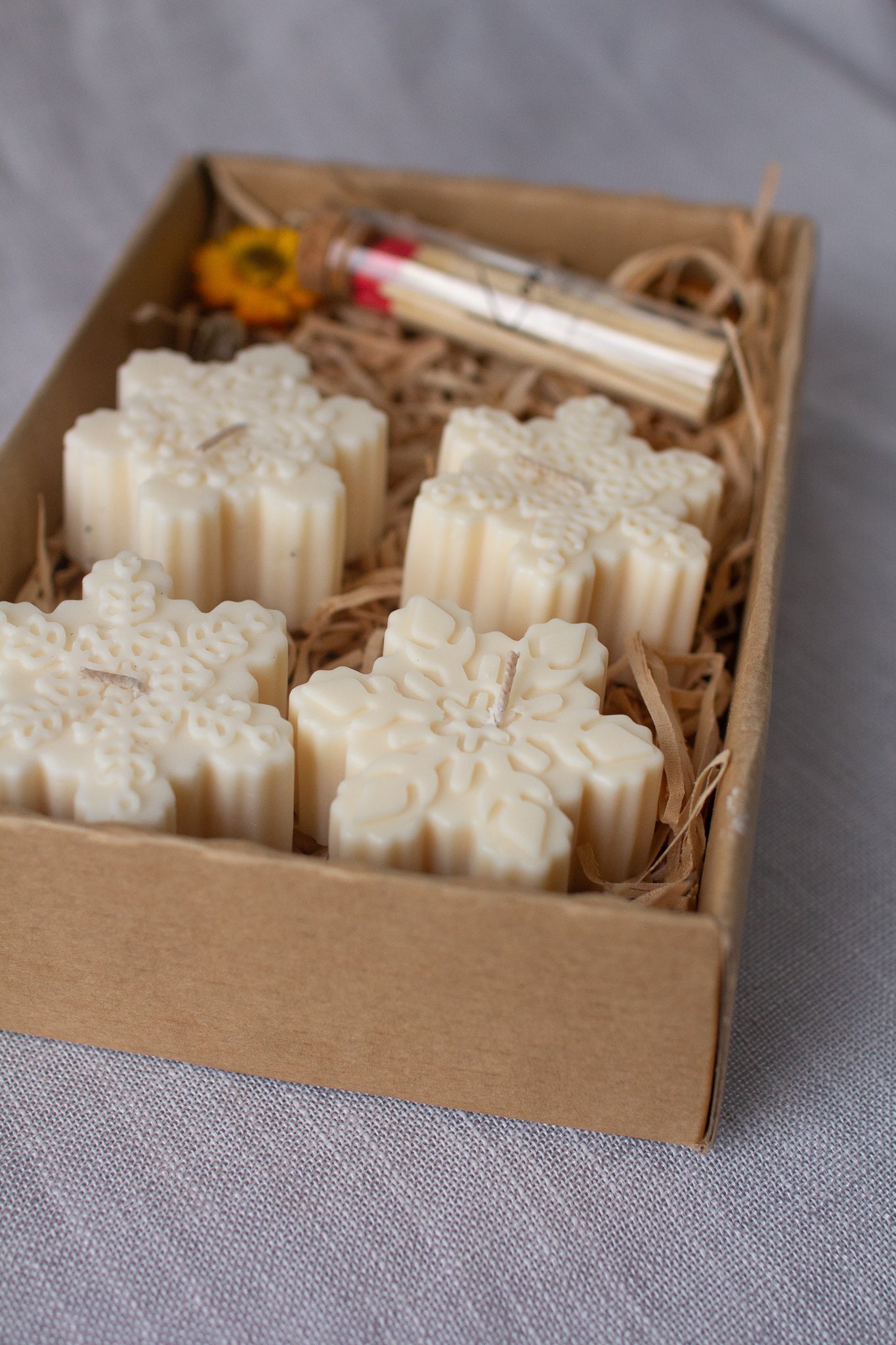 Snow Storm Set | Snowflake Shaped Candle Gift Set