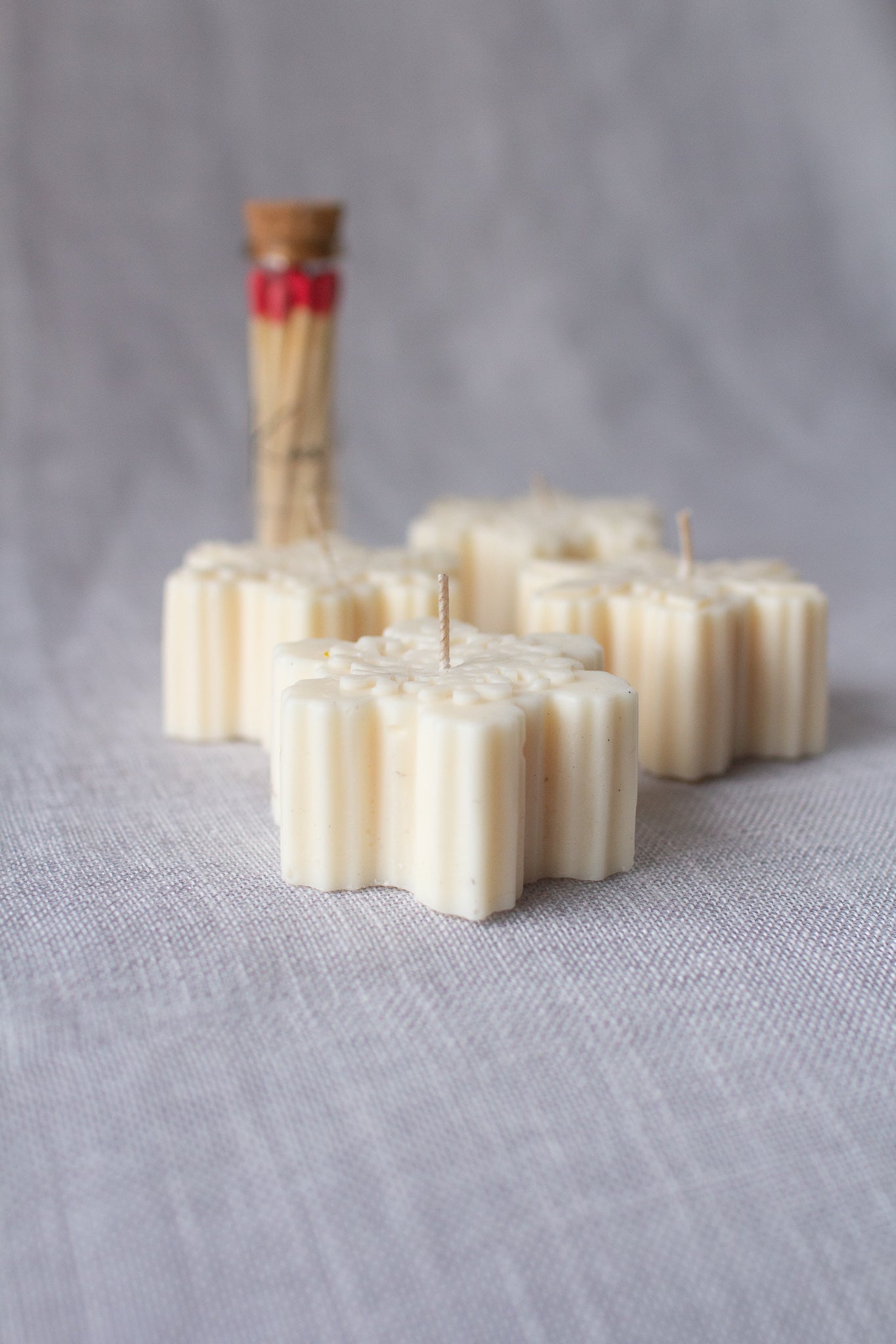 Snow Storm Set | Snowflake Shaped Candle Gift Set