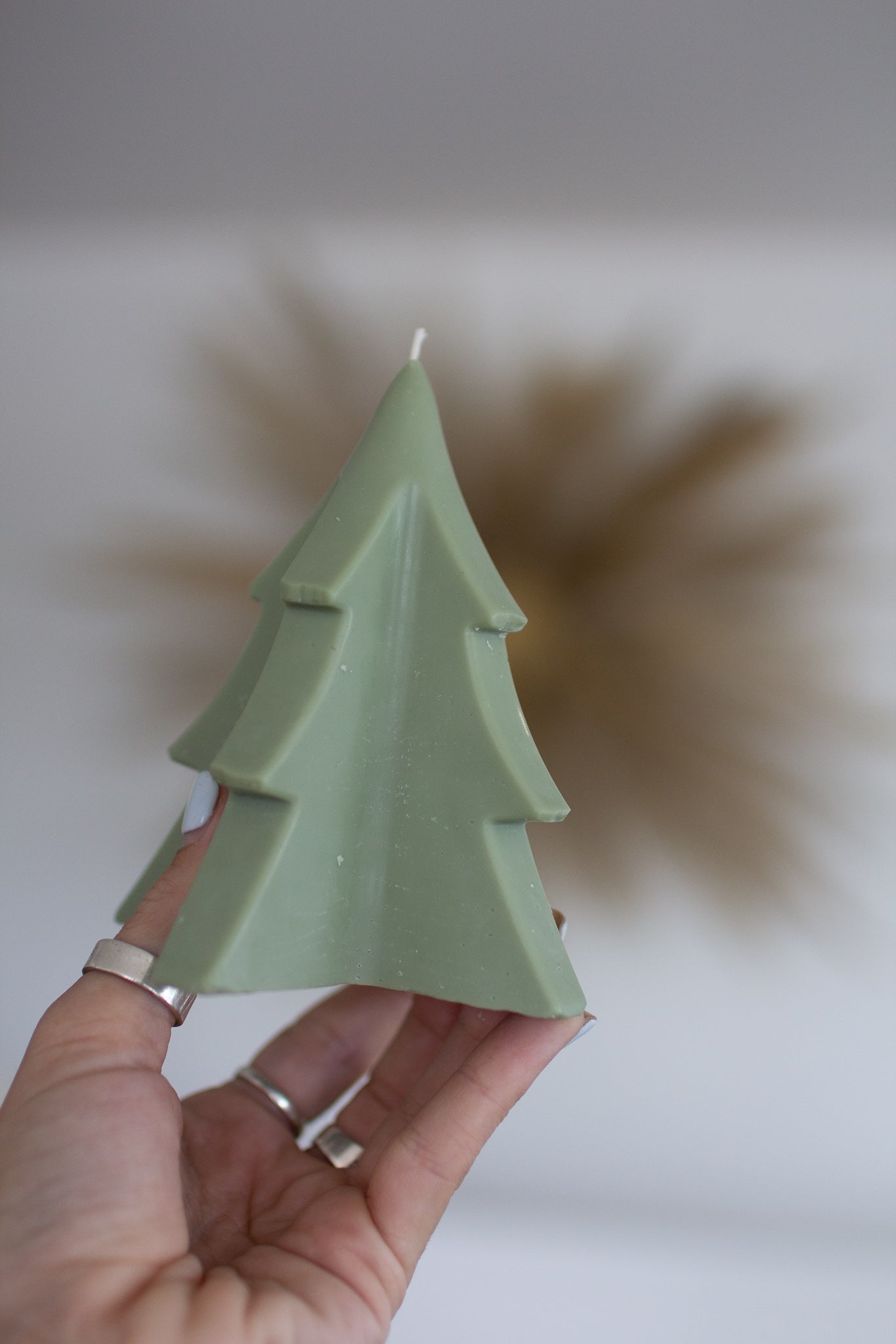 Holly | Christmas Tree Sculpture Candle