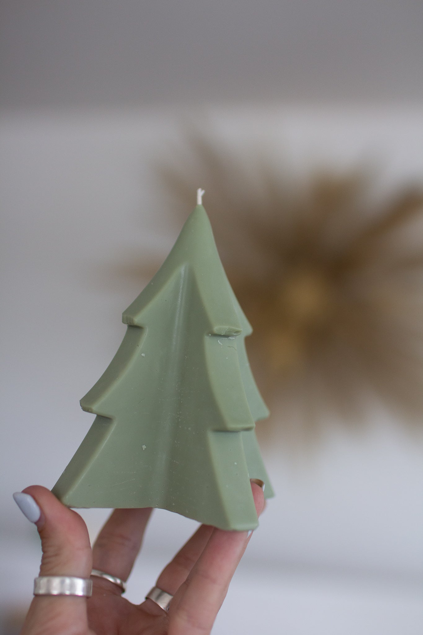 Holly | Christmas Tree Sculpture Candle