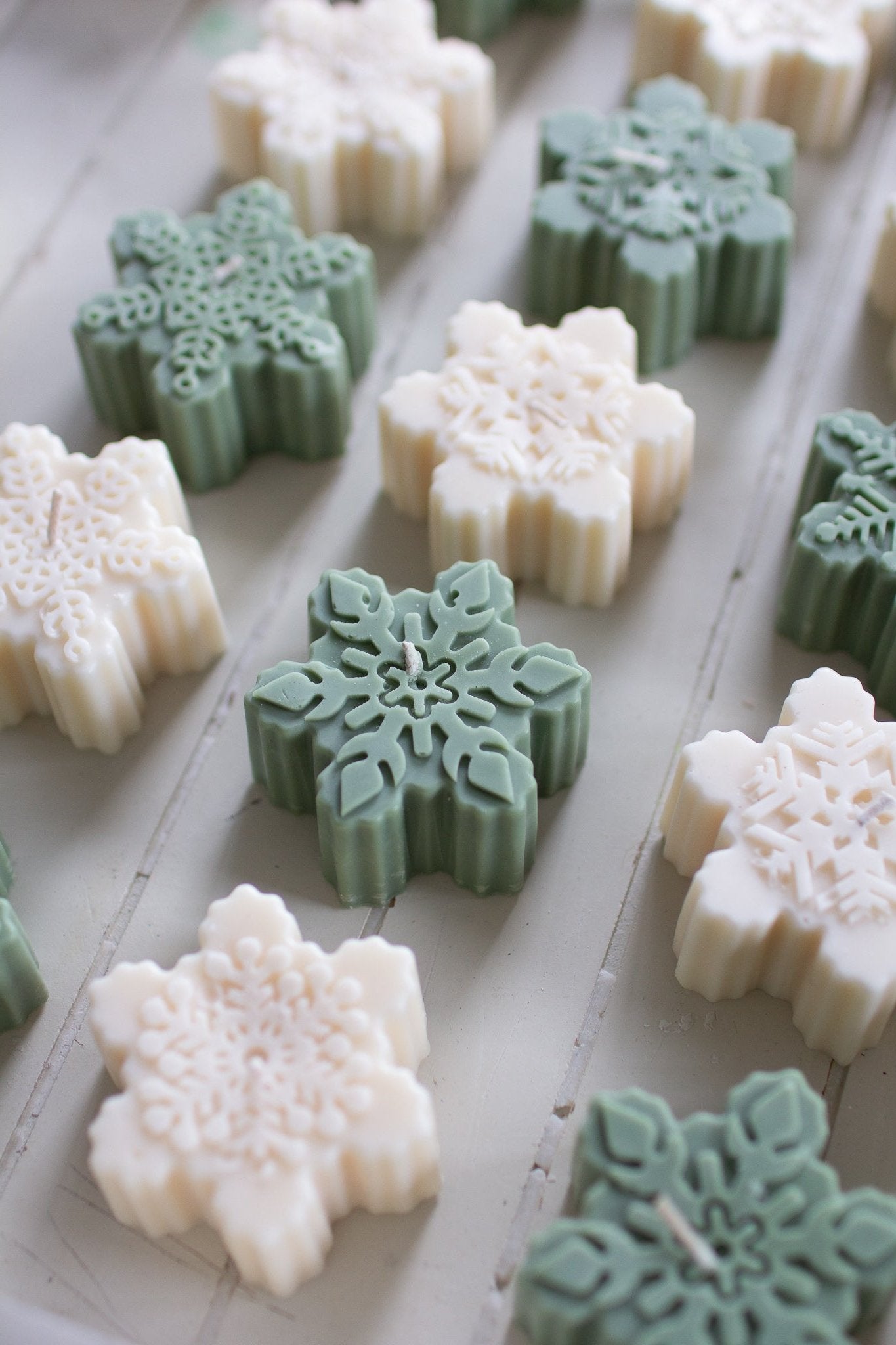Lumi | Christmas Snow Flake Candle