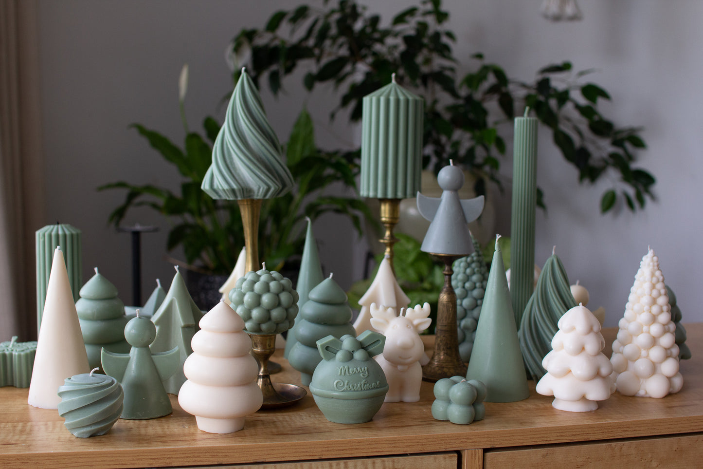 Harakeke | Christmas Tree Sculpture Candle