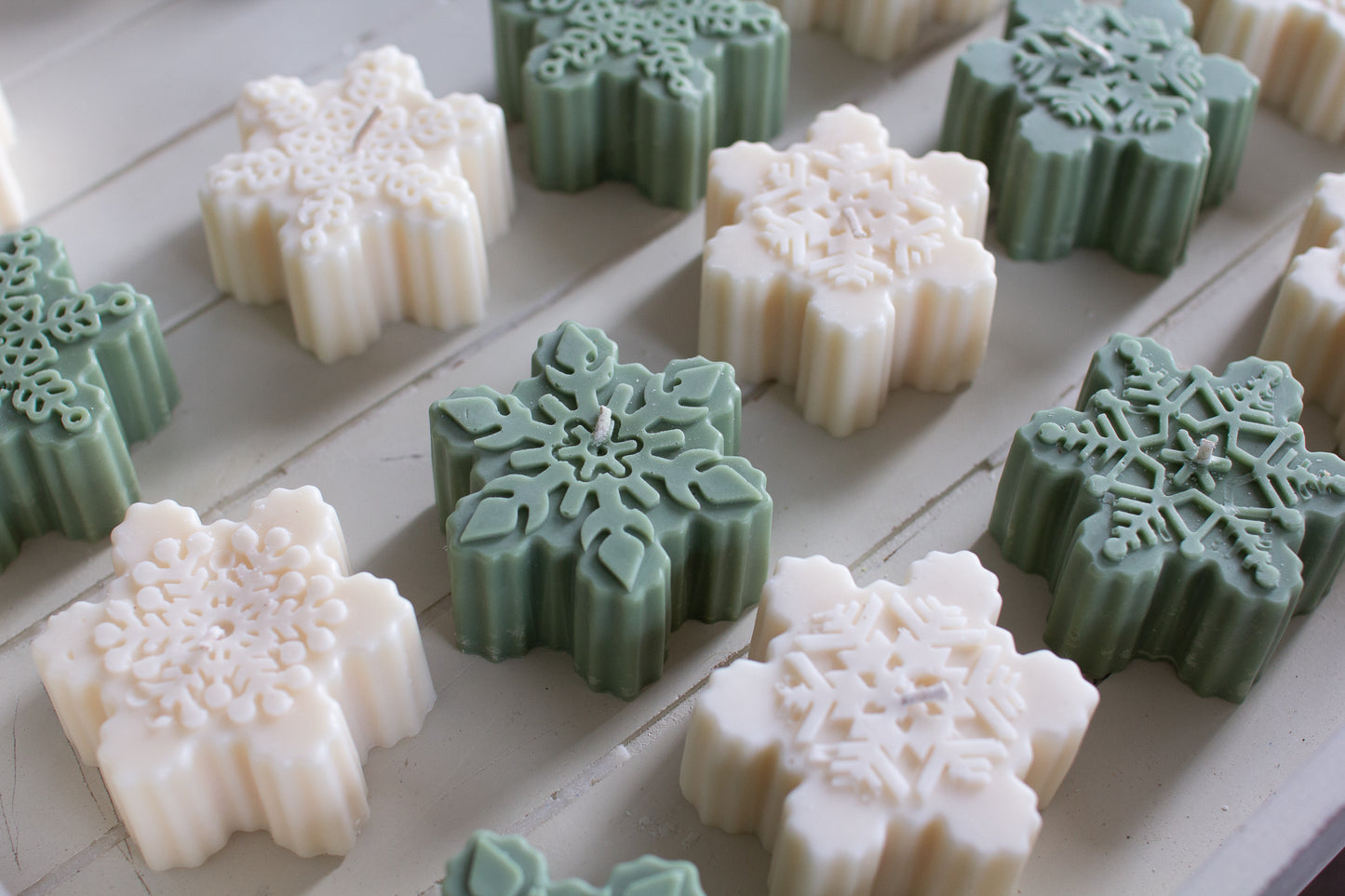 Lumi | Christmas Snow Flake Candle