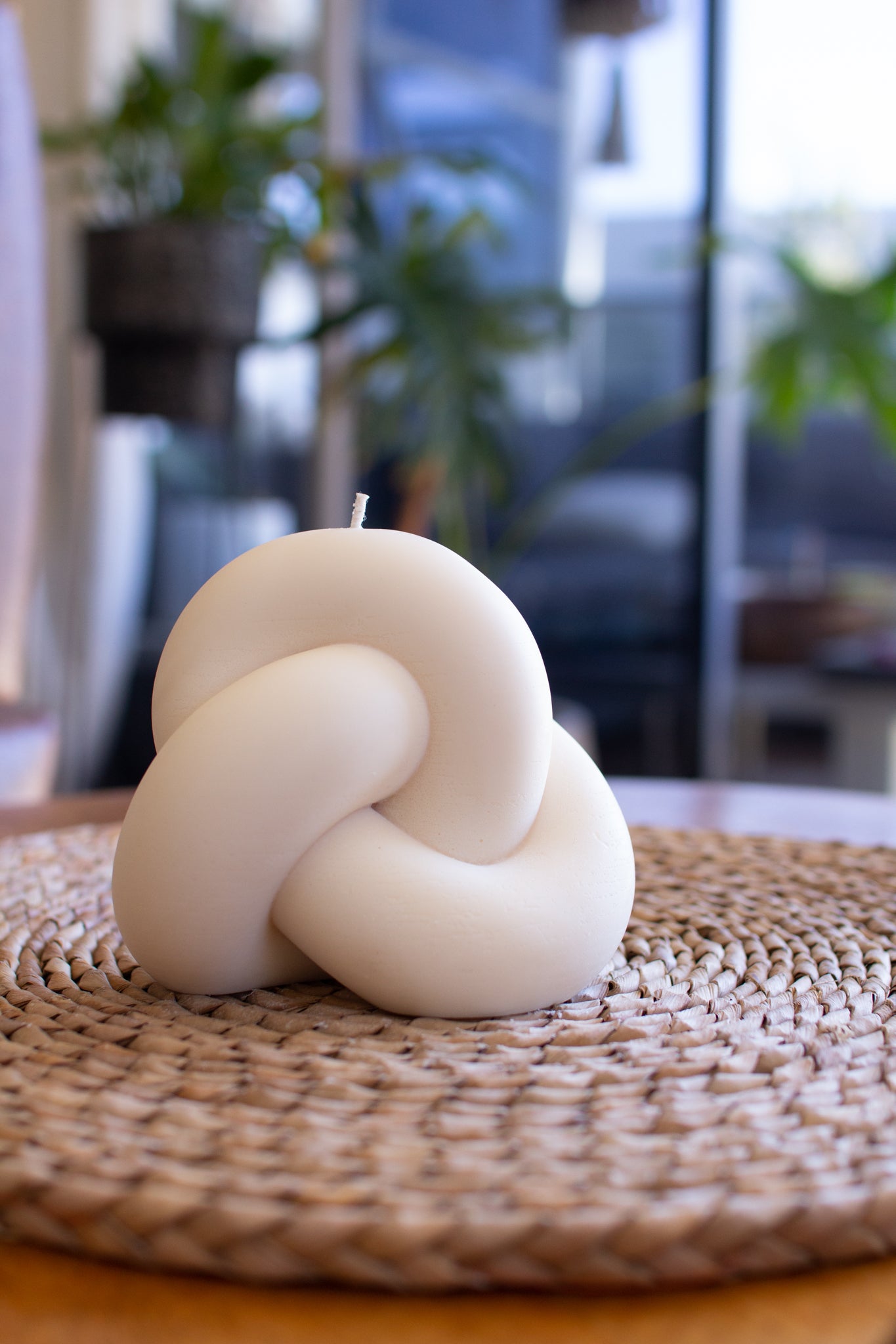 Kia | Knot Sculpture Candle