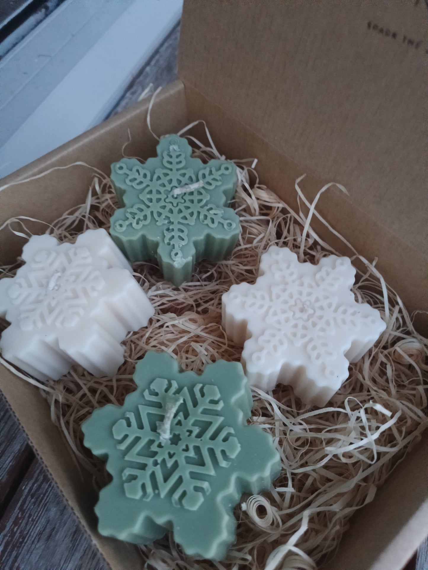 Snow Storm Set | Snowflake Shaped Candle Gift Set