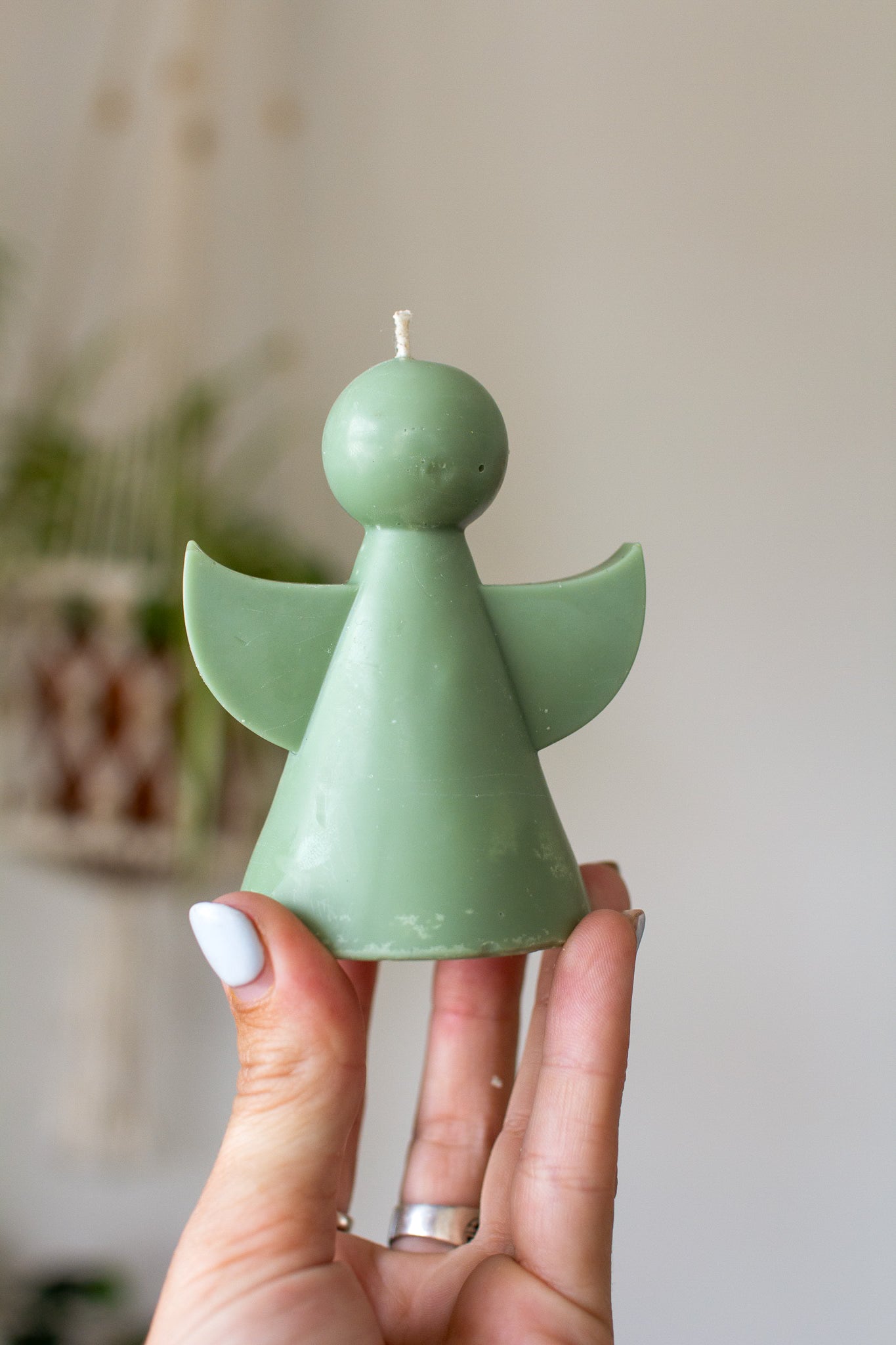 Halo | Christmas Angel Sculpture Candle