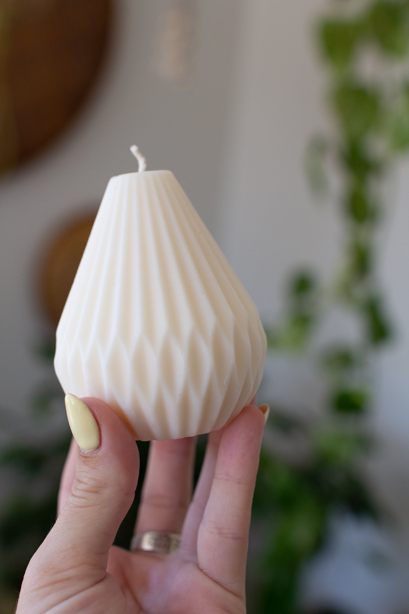 Cedar | Pear Shaped Sculpture Candle