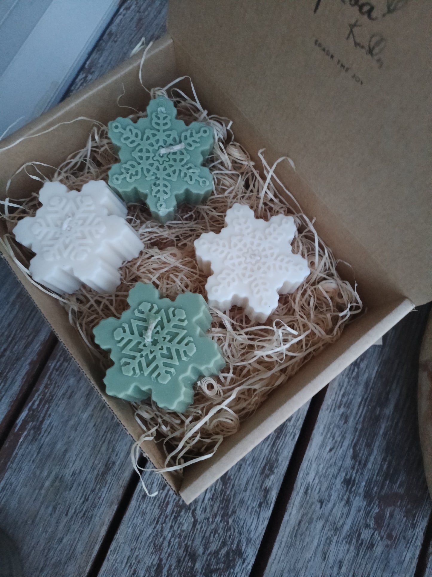 Snow Storm Set | Snowflake Shaped Candle Gift Set